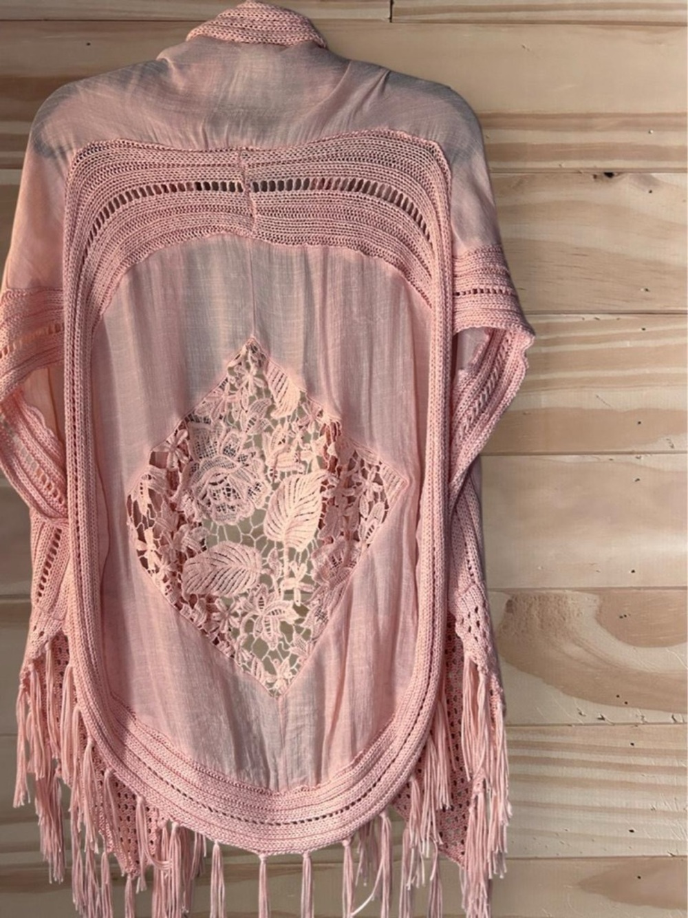 Forgotten Grace Crochet
Fringe Short Sleeve Pink Kimono
Top size s/m - Picture 6 of 7